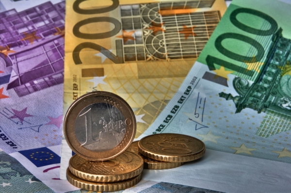 Kursy walut. Ile kosztują dolar, euro i frank w środę 30 sierpnia?