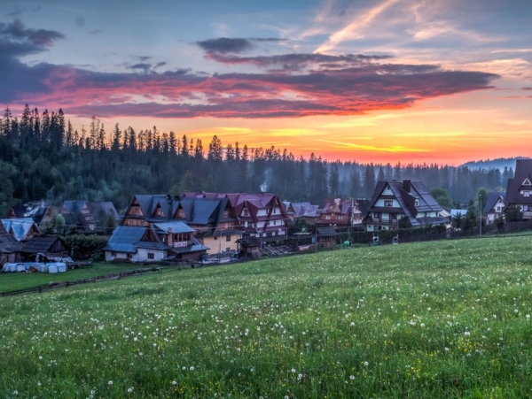 Najdroższe domy w Polsce. Zakopane pokonało Warszawę i Kraków