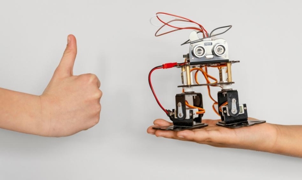 Robot za 3 mln zł? Dlaczego nie, Unia Europejska za niego zapłaci Robot za 3 mln zł? Dlaczego nie, Unia Europejska za niego zapłaci