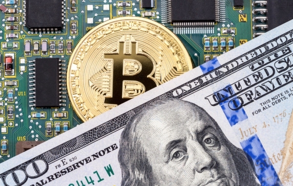 Bitcoin budzi się jesienią. Czy to początek październikowej ofensywy?