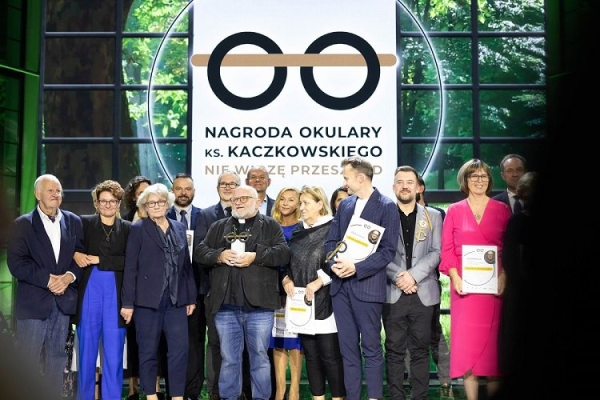 KRISPOL: Przyznano nagrodę „Okulary ks. Kaczkowskiego”