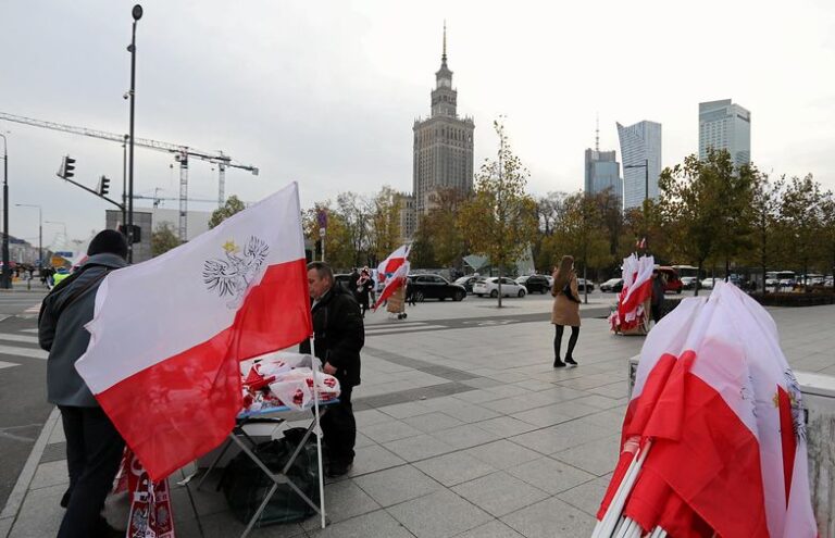 Święto w sobotę. Czy należy się dzień wolny?