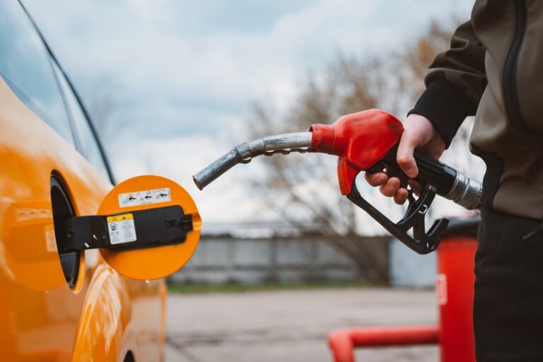 Ceny paliw. Ile kosztują benzyna i olej napędowy na polskich stacjach?