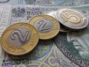 Kursy walut ile kosztuja euro dolar i frank w poniedzialek 13 listopada 530dfa4.jpg