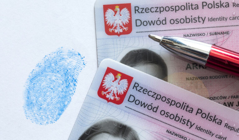 Szturm na infolinię BIK. Polacy obawiają się o swoje dane