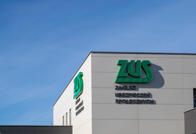 Uwaga na fake news dotyczący 500 plus. ZUS przestrzega przed fałszywką