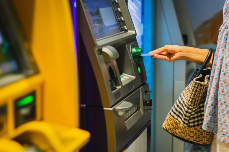 W tych bankach szykują przerwy w weekend (18-19.11). Będą problemy z płatnościami