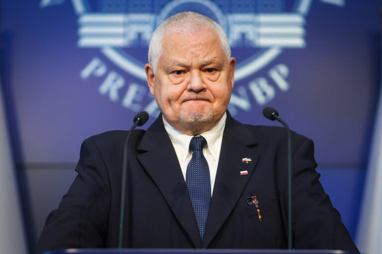 A. Glapiński: Wakacje kredytowe są zbędne, a nawet niewskazane