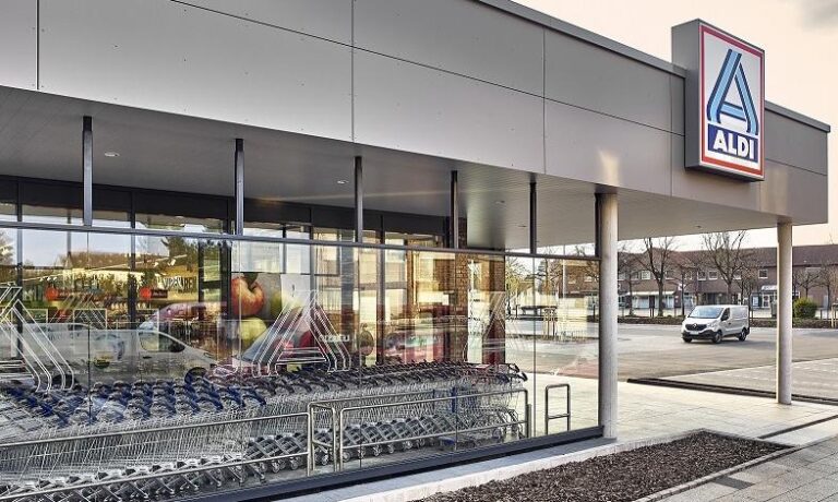 ALDI podnosi wynagrodzenia. Tyle zarobią pracownicy sklepów i magazynów