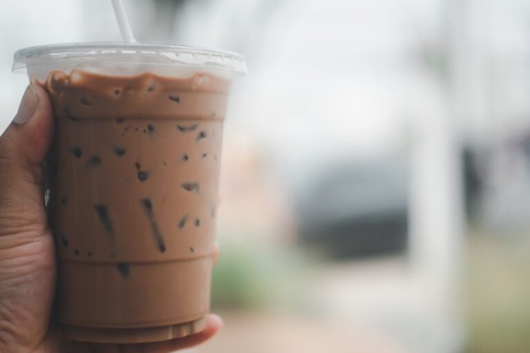 Będą opłaty za jednorazowy plastik. Opublikowano stawki