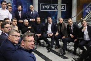 Ostatnia wieczerza w tvp poslowie pis beda musieli sie tlumaczyc f53ca83.jpg