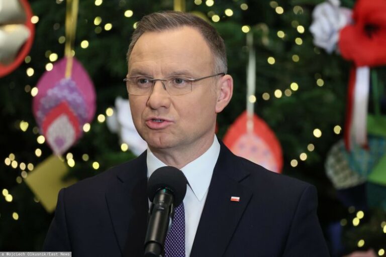 Prezydent nie próżnował w piątek wieczór. Oto ważne ustawy nowego rządu z podpisem