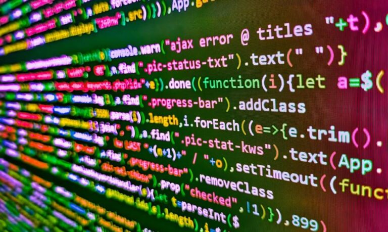 Prognozy dla rynku pracy w IT na 2024 roku. Będzie dominować automatyzacja i sztuczna inteligencja