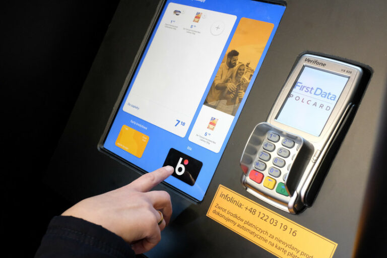 Utrudnienia w bankach. Dużo prac w ING, problemy też w PKO BP
