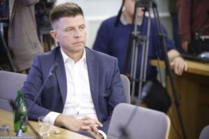 Dziura morawieckiego nie zniknela petru zostala zwiekszona ale zaglosuje za tym budzetem 8cbe19c.jpg