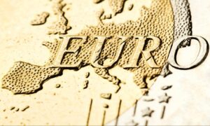 Kurs euro w goacutere dolar coraz blizej 4 zl 9ec7498.jpg