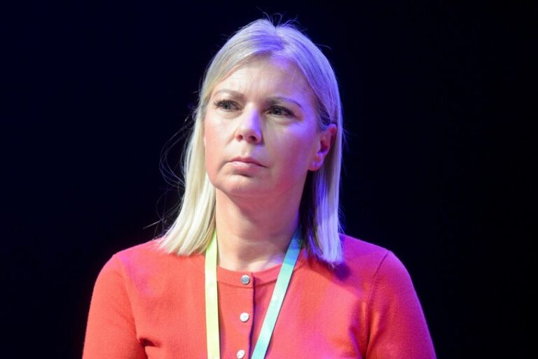 Nowa kandydatka na prezesa Orlenu. E. Bieńkowska stanie na czele koncernu?