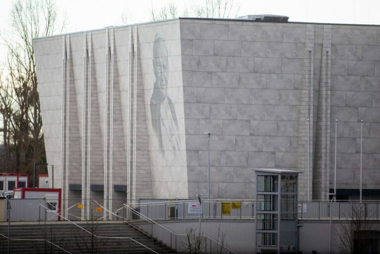 Rafako zrywa umowę z fundacją o. Rydzyka. „Całkowity brak współdziałania”