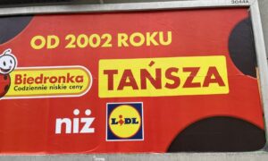 Lidl odpowiada biedronce w wojnie plakatowej do akcji wkracza komornik 3ec48c6.jpg