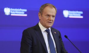 Tusk o przerwaniu budowy cpk pis tej budowy nawet nie zaczal 379aa0a.jpg