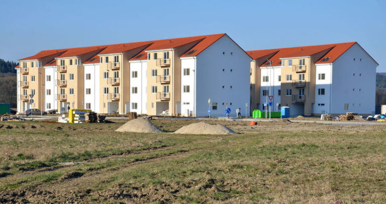 UE kompletnie przemebluje budownictwo i mieszkaniówkę. „Horrendalne koszty”