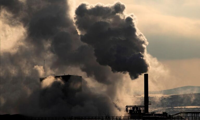 Wpływy z CO2 nie poszły na ochronę klimatu. Na co wydano miliardy?