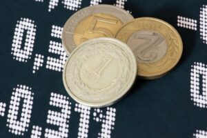 Kurs zlotego przed decyzja rpp o stopach ile kosztuja euro dolar i frank 2768b15.jpg