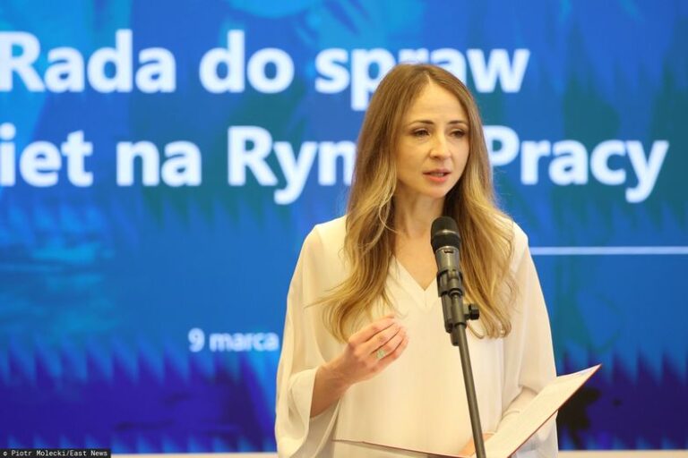 Luka płacowa i emerytalna. Minister rodziny powołała nowy organ, który ma pomóc z tym walczyć Luka płacowa i emerytalna. Minister rodziny powołała nowy organ, który ma pomóc z tym walczyć