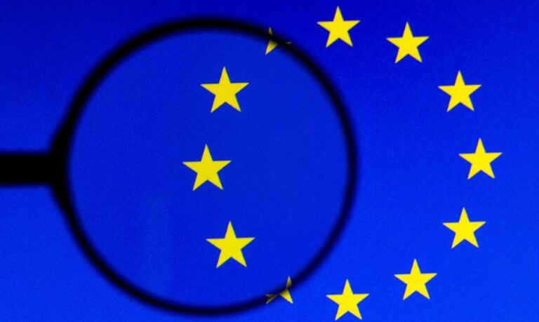 „To krok milowy”. Parlament Europejski przyjął rozporządzenie w sprawie AI