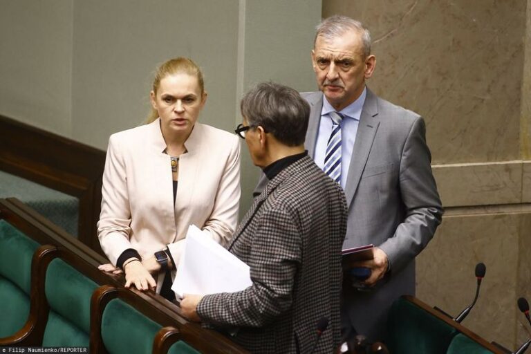 ZNP uderza w MEN. Poszło o zadania domowe