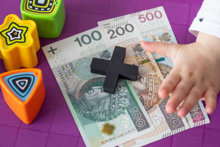 800 plus dla Ukraińców z warunkiem. Nie spełnią wymogu, nie dostaną