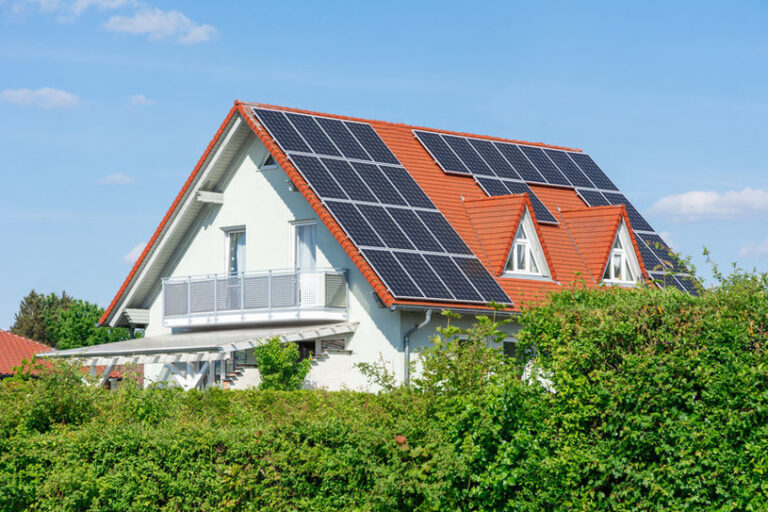 Fotowoltaika ma być bardziej opłacalna. Idą zmiany dla prosumentów energii