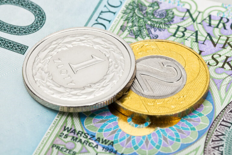 Kursy walut ile kosztuja dolar euro i frank szwajcarski f8518f2.jpg