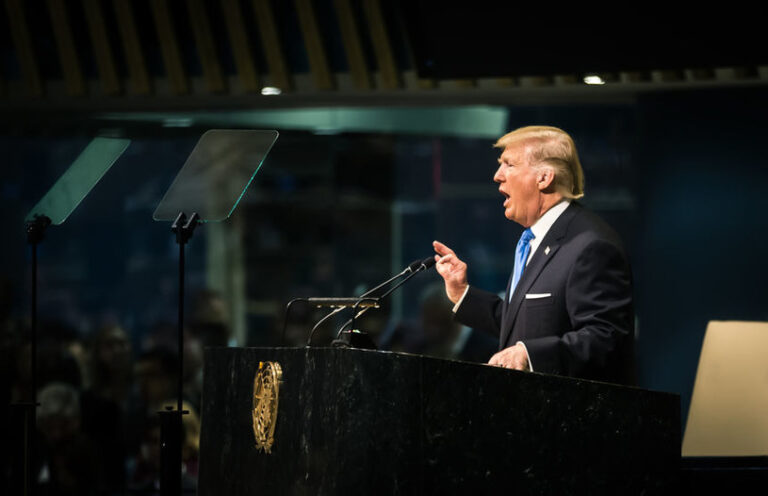 Wall Street czeka rewolucja? Trump chce „poluzować” prawo