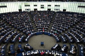 Zarobki w parlamencie europejskim pensje europosloacutew robia wrazenie 54d441b.jpg