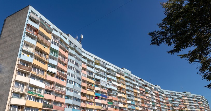 Falowiec W Gdansku Jednym Z Najdluzszych Blokoacutew Europy Sam Tworzy Osiedle 34fb79d, NEWSFIN