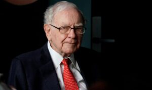 Smierc gotoacutewka i sprzedane akcje apple warren buffett na spotkaniu akcjonariuszy berkshire hathaway aaa84b7.jpg