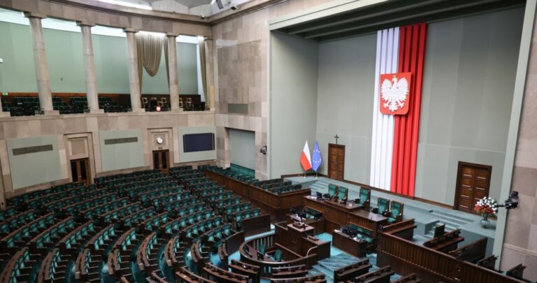 Ustawa antyflipperska idzie do Sejmu. Plan Lewicy może nie wypalić