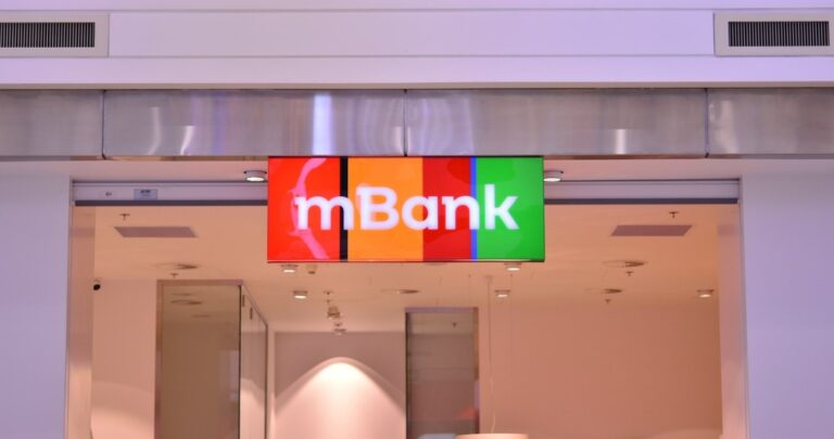 mBank zwróci klientom pieniądze. To efekt akcji strajkowej Euronetu