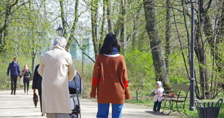 Becikowe. Do kiedy trzeba złożyć wniosek, kiedy wypłata 1000 zł na dziecko?