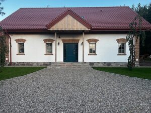 Dziedzictwo architektoniczne vs nowoczesne innowacje rola stolarki otworowej w stylizowanych domach c2c771a.jpg