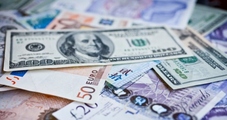 Kursy walut. Ile kosztują euro, dolar i frank w piątek, 26 lipca?