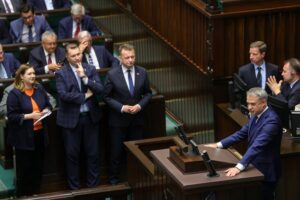 Sejm przyjal ustawe z ktoacutera zwlekalo pis polska musiala placic kare 34f183d.jpg