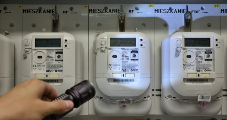 Licznik energii elektrycznej źle działa. Gdzie to zgłosić?