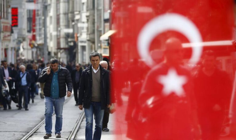 Sąd: nienazywanie teściów „mamą” i „tatą” jest podstawą do rozwodu