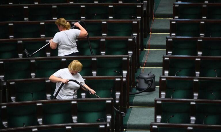 Płaca minimalna jednak jeszcze wyższa, niż planowano. Znamy kwotę