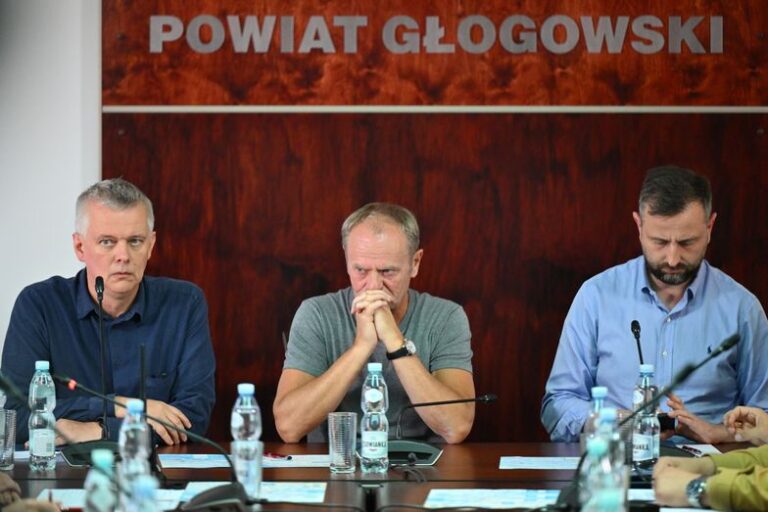 Pozew zbiorowy przeciwko Tuskowi? Powodzianie mówią o pracy służb