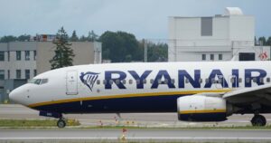 Wyzsze oplaty za bagaz podreczny ryanair przegrywa w sadzie z pasazerka fe1490f.jpg