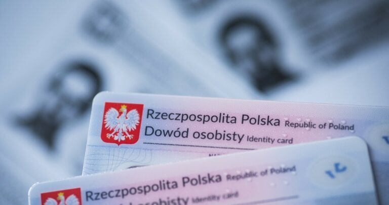 Zgubiłem dowód osobisty. Co teraz? Ile musisz zapłacić?