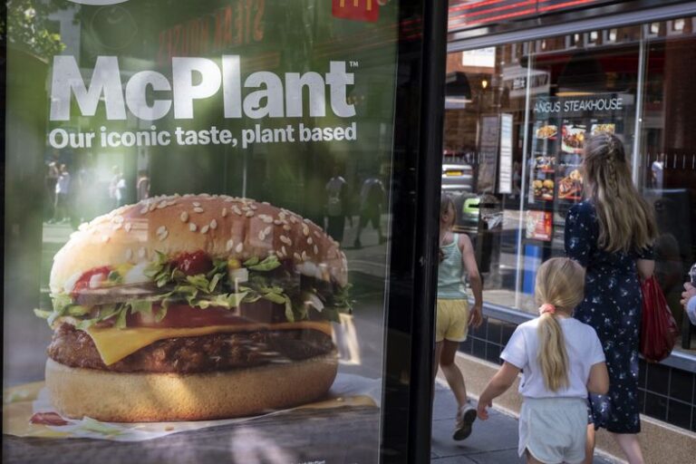 Roślinna kiełbasa, wege burger? Unijny trybunał wydał decyzję ws. nazw